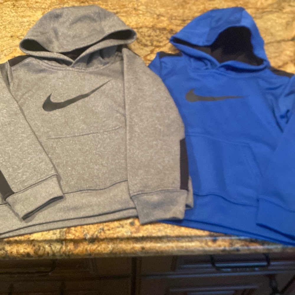 Nike hooded sweatshirts